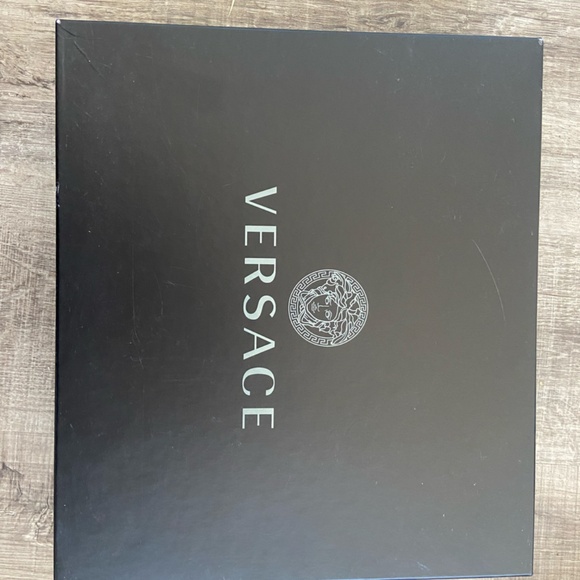 BNIB Versace Limited Edition Dua Lipa Metallic Pink Sandals, Full Set, EU 41 - Picture 3 of 5